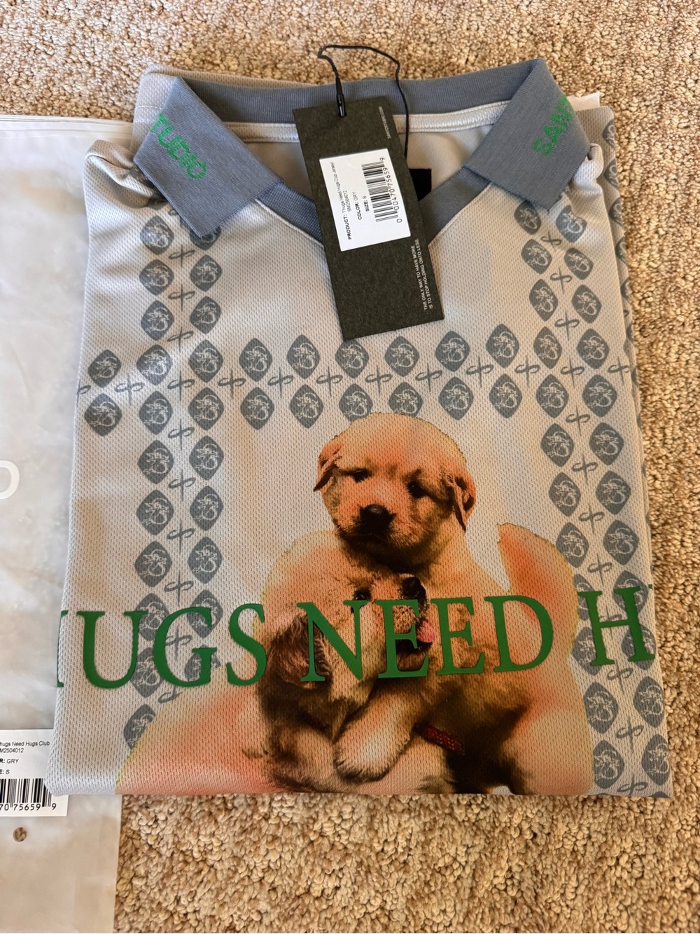 SANTO STUDIO THUGS NEED HUGS CLUB JERSEY SIZE SMALL
